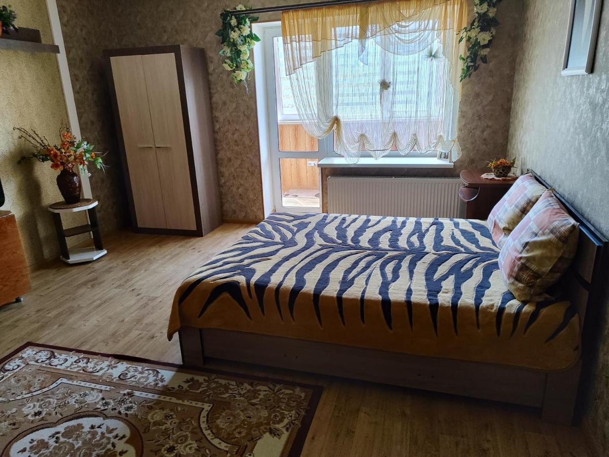 Апартаменти В Новому Будинку В Самому Центрi Khmelʼnytsʼkyy エクステリア 写真